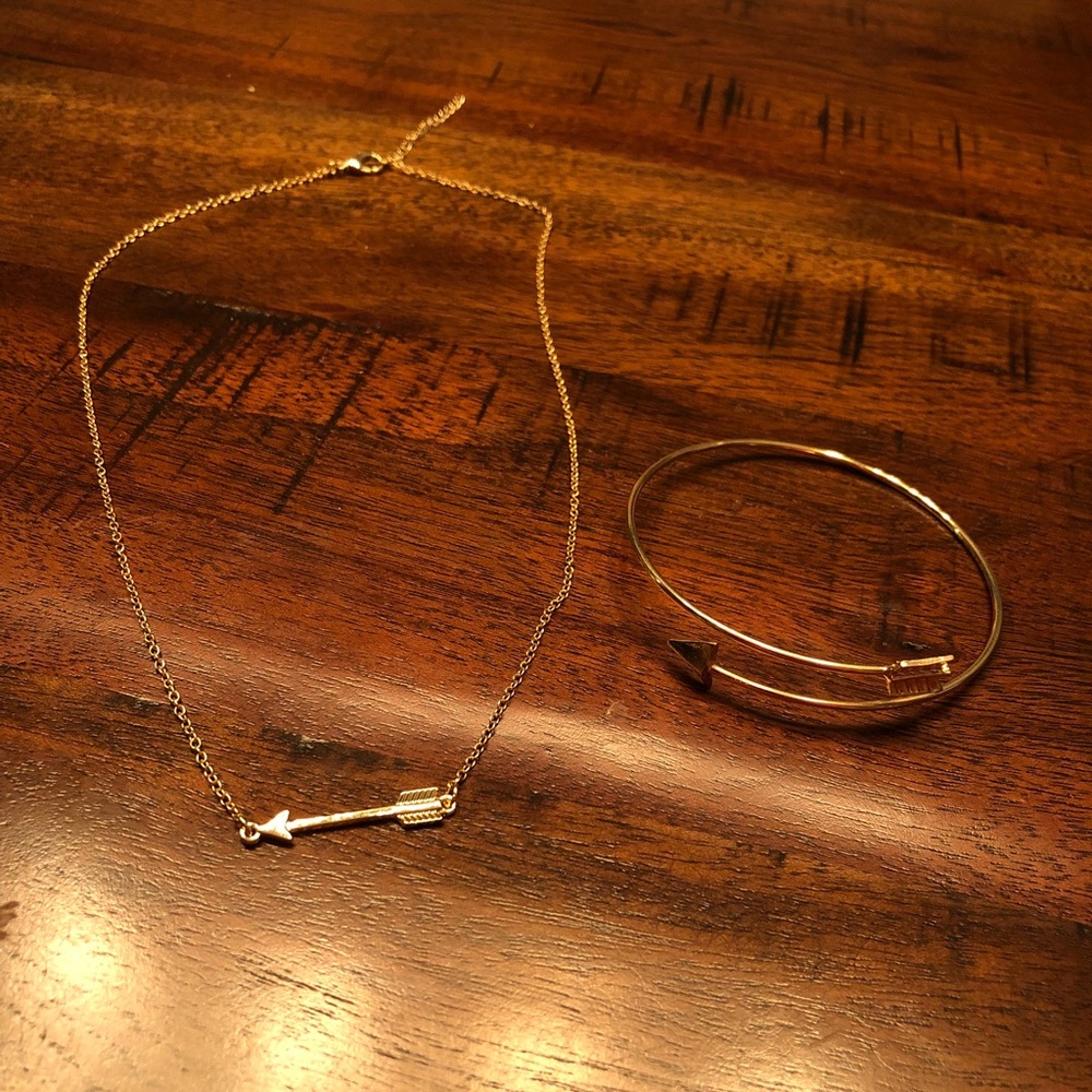 Boho Arrow necklace and bracelet bangle in gold